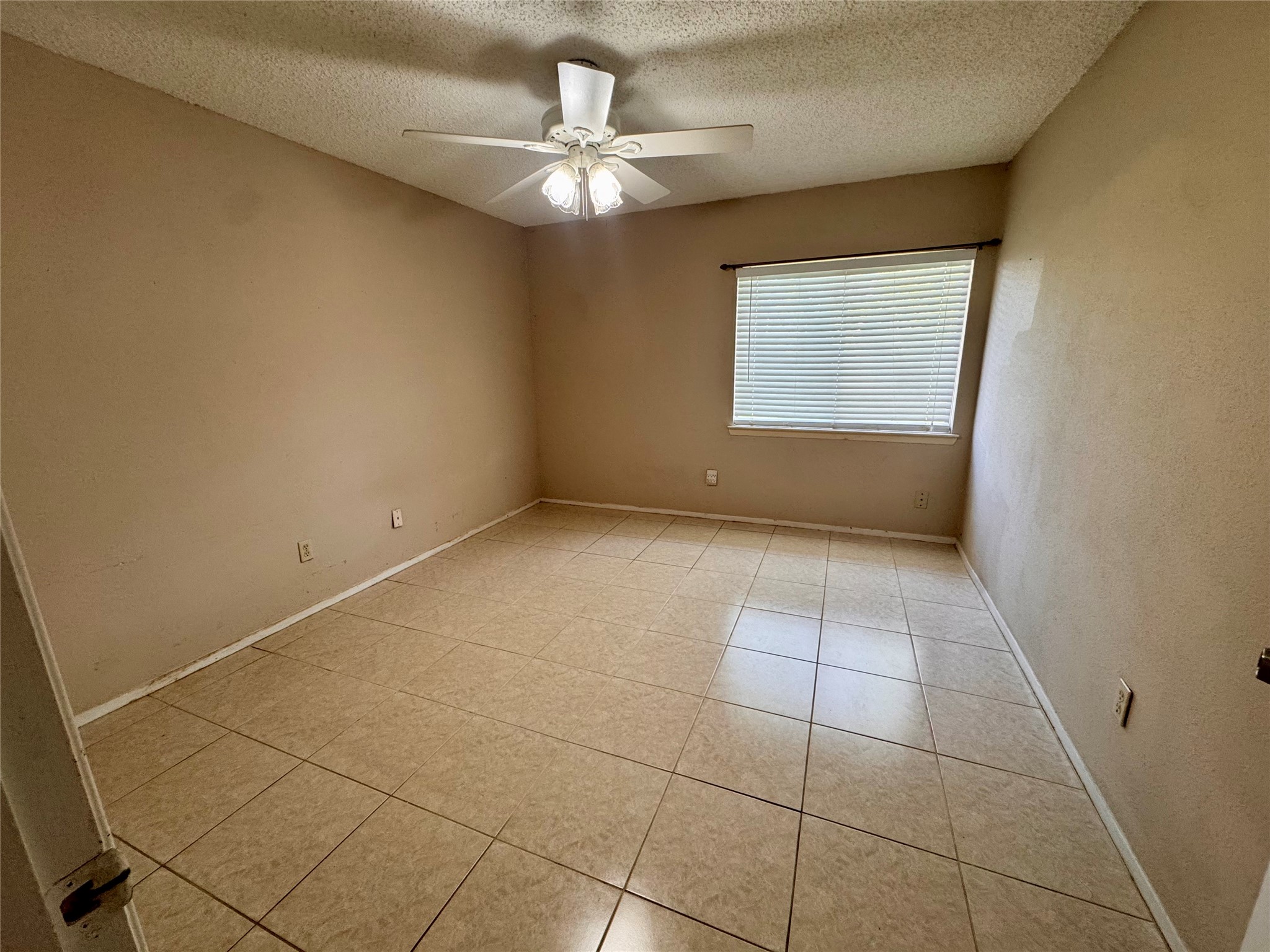 3423 Pecan Point Drive Sugar Land, TX 77478 - Photo 8 of 10
