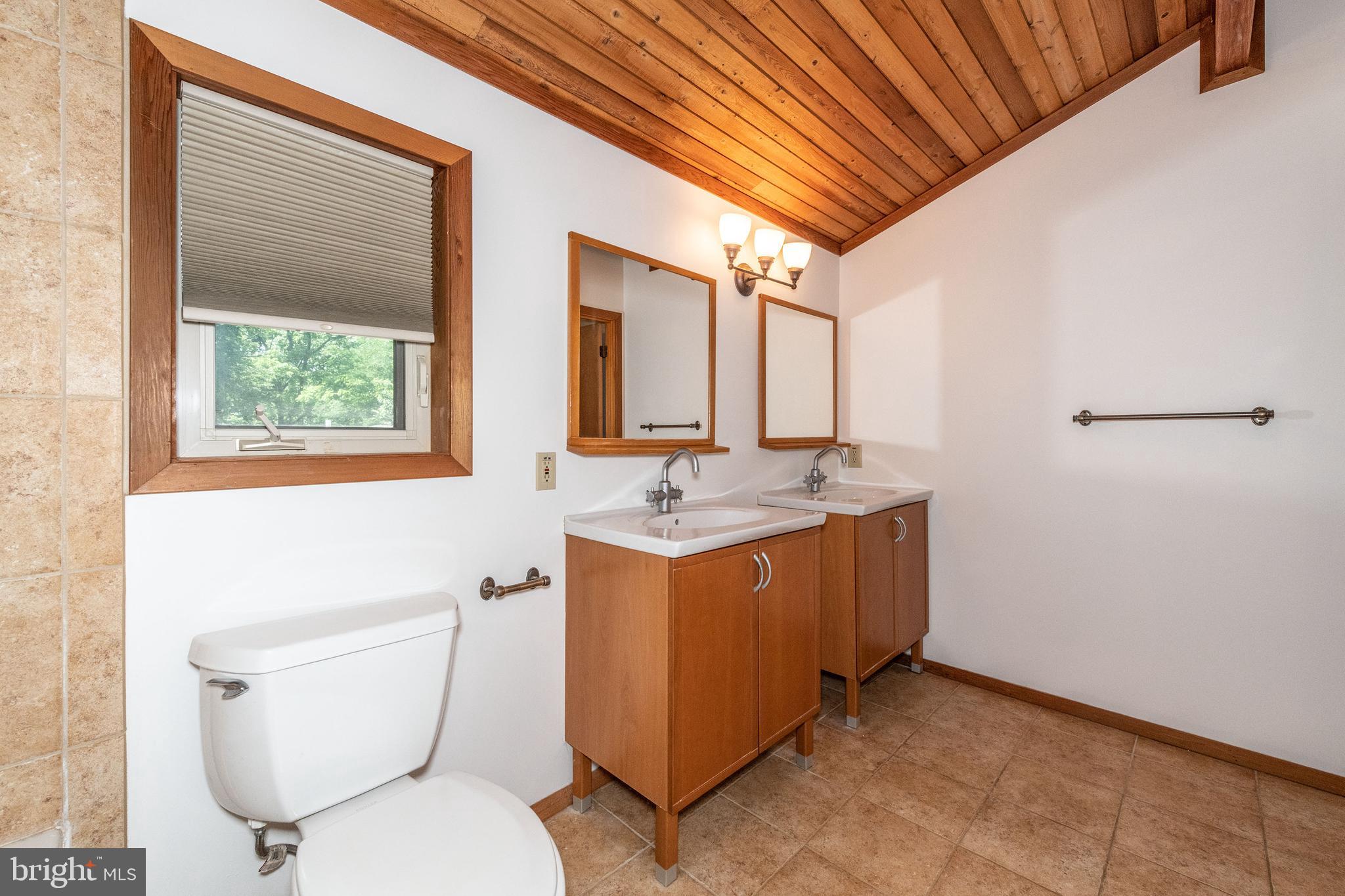 5945 Bartonsville Road Frederick, MD 21704 - Photo 13 of 24 Loft Bathroom