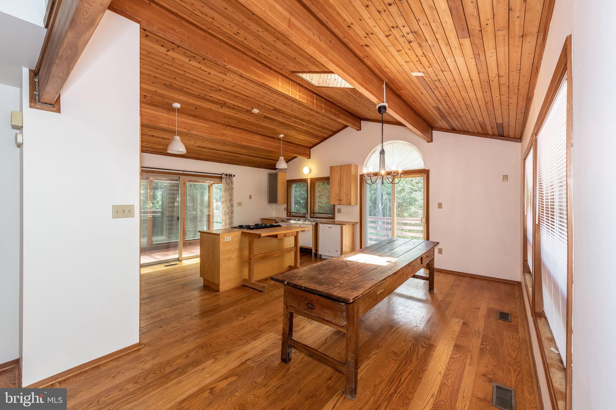 5945 Bartonsville Road Frederick, MD 21704 - Photo 2 of 24 Large Eat In Kitchen