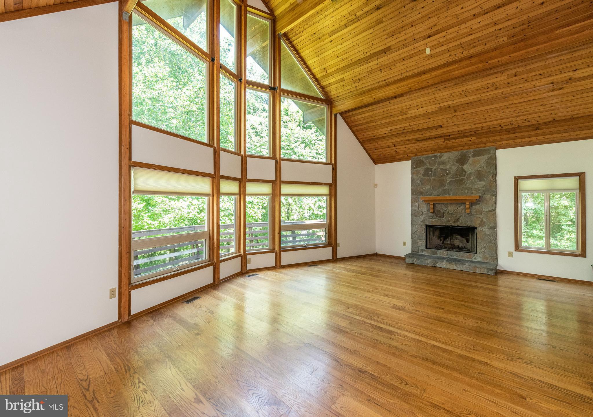 5945 Bartonsville Road Frederick, MD 21704 - Photo 4 of 24 Floor To Ceiling Windows