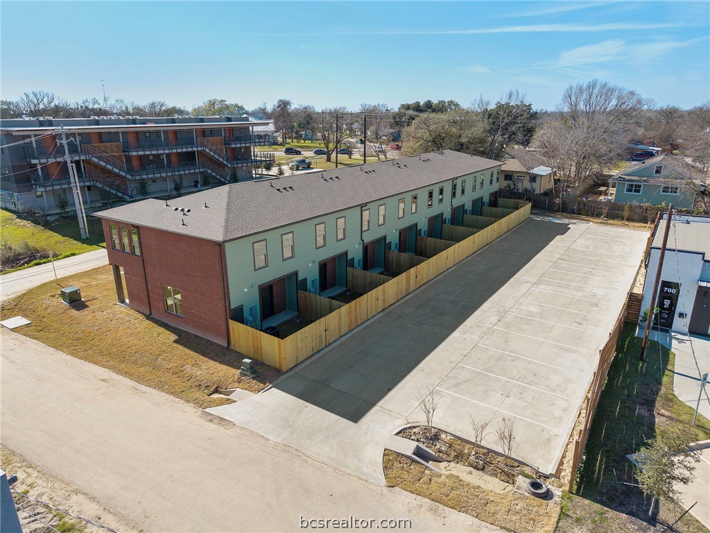 106 33rd Street West Bryan, TX 77803 - Photo 21 of 22 a view of a balcony with city view