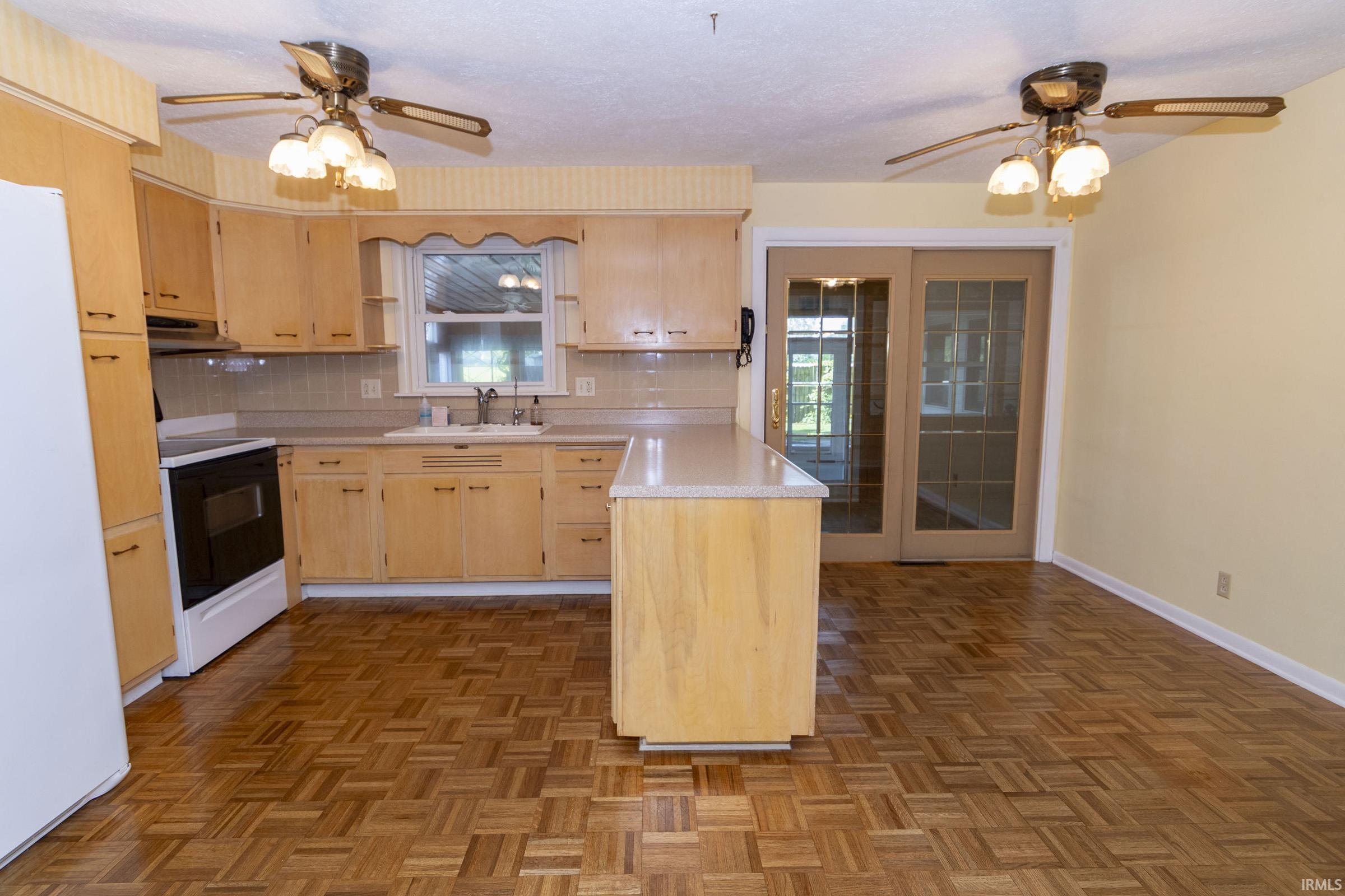 16180 Madison Road South Bend, IN 46614 - Photo 6 of 38