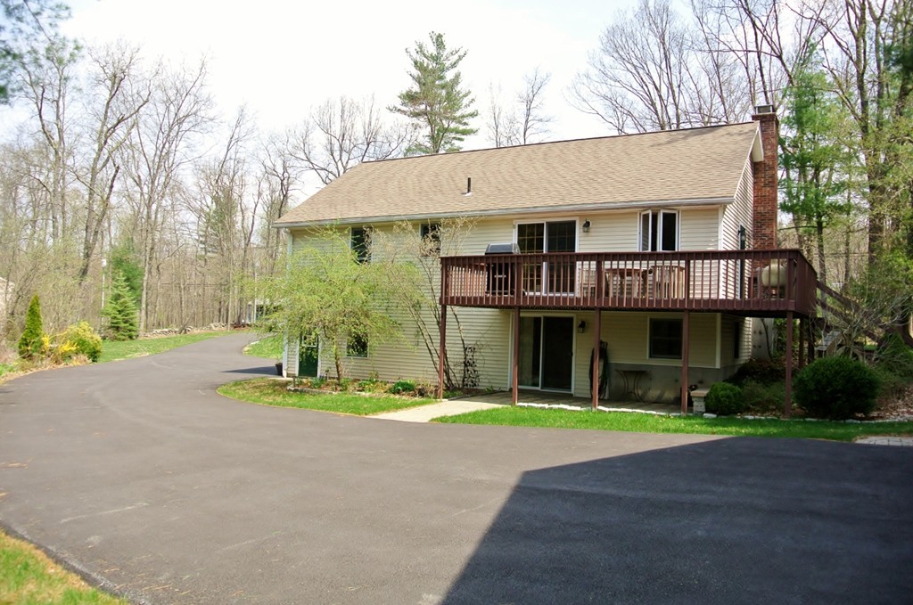 106 North Row Road Sterling, MA 01564 - Photo 18 of 20 Gallery Image 18