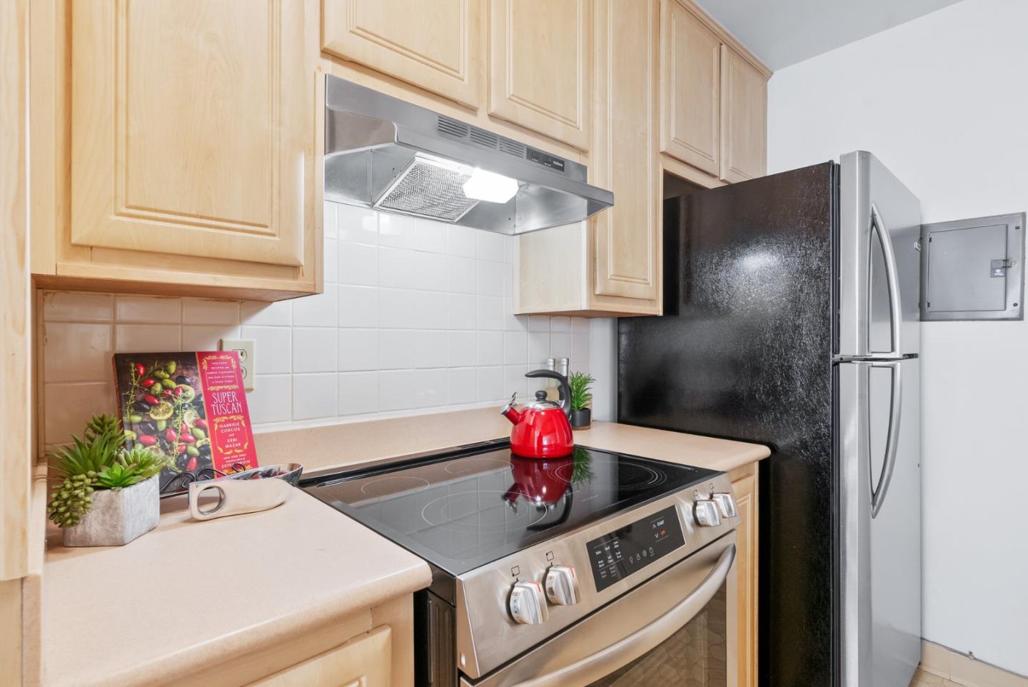 220 Watson Drive, Unit 2 Campbell, CA 95008 - Photo 12 of 34