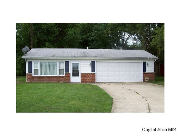 2015 New Lake Road Jacksonville, IL 62650 - Photo 1 of 6 Gallery Image 1