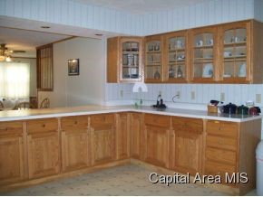 2015 New Lake Road Jacksonville, IL 62650 - Photo 4 of 6 Gallery Image 4