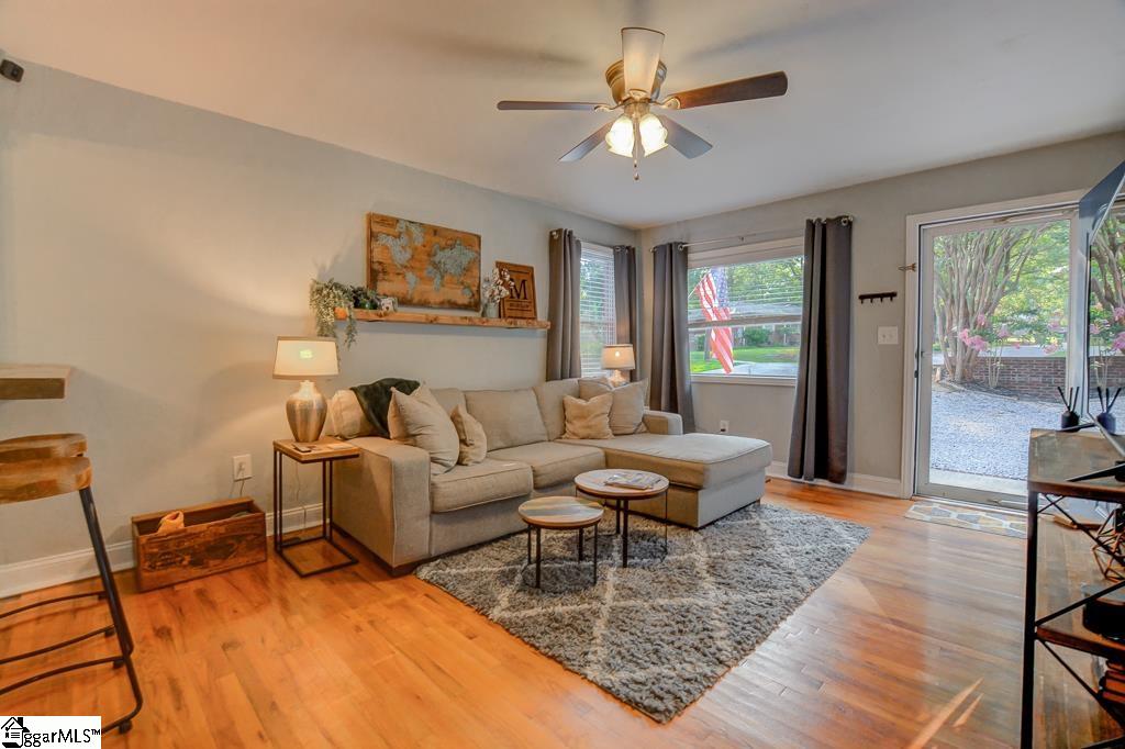 3500 Edwards Road Taylors, SC 29687 - Photo 4 of 35 Gallery Image 4