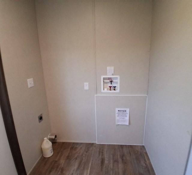 798 North 4190 Road Hugo, OK 74743 - Photo 14 of 16 wooden floor with cabinet