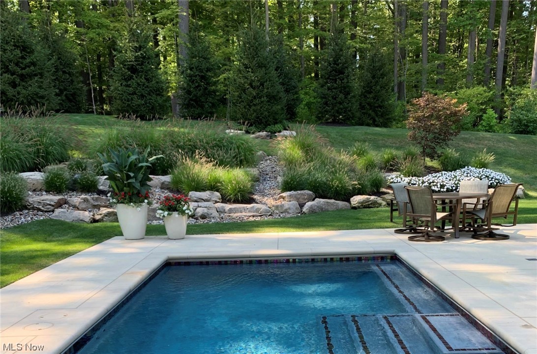 37900 Cedar Road Gates Mills, OH 44040 - Photo 4 of 8 Gallery Image 4