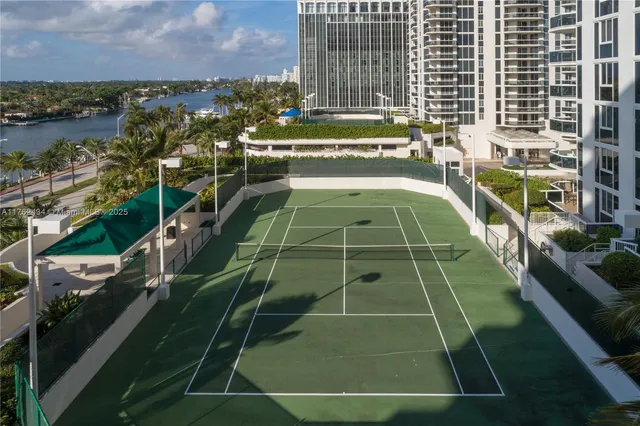 $1,950,000 | 4775 Collins Avenue, Unit 4005, Miami Beach, FL 33140