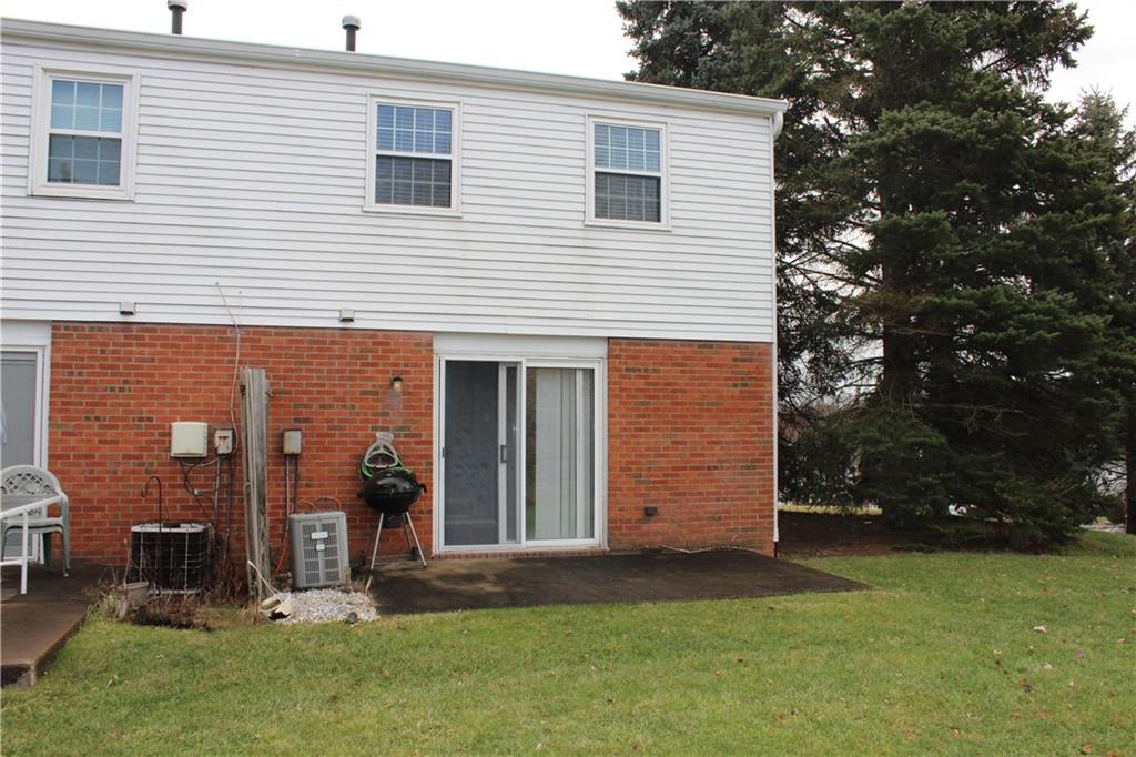 501 Countryside Drive McKees Rocks, PA 15136 - Photo 22 of 24