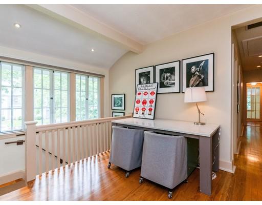 98 Crofton Road Newton, MA 02468 - Photo 10 of 24