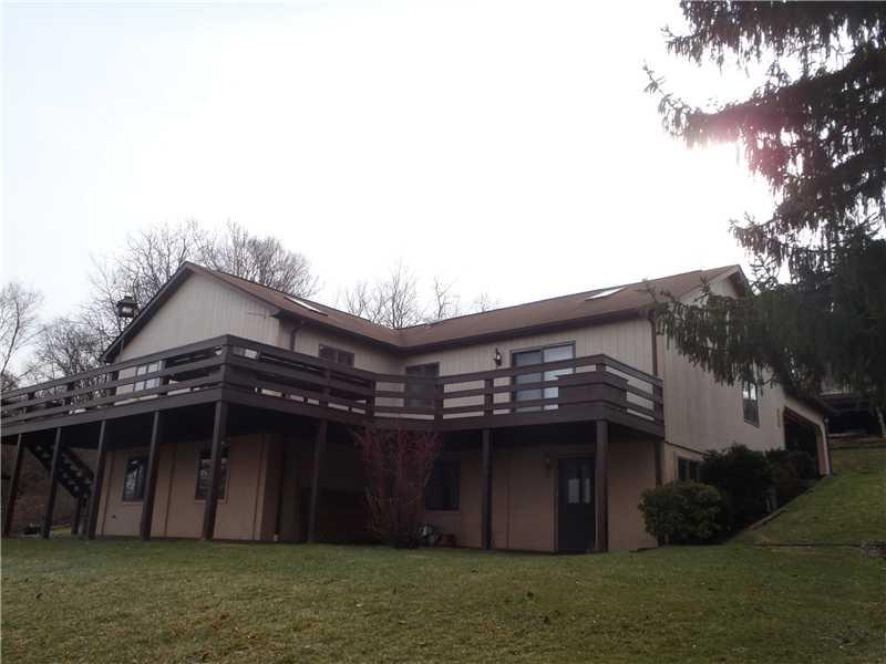 81 Walton Road Baldwin, PA 15236 - Photo 3 of 18 Patio/Deck.