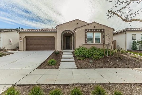 $459,000 | 644 Rock Crest Avenue, Madera, CA 93636