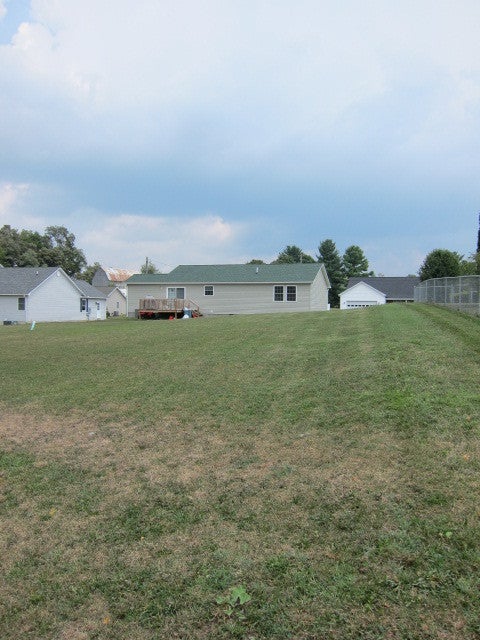 293 West Bailey Road Lewisburg, WV 24901 - Photo 18 of 23 Large back yard with property.