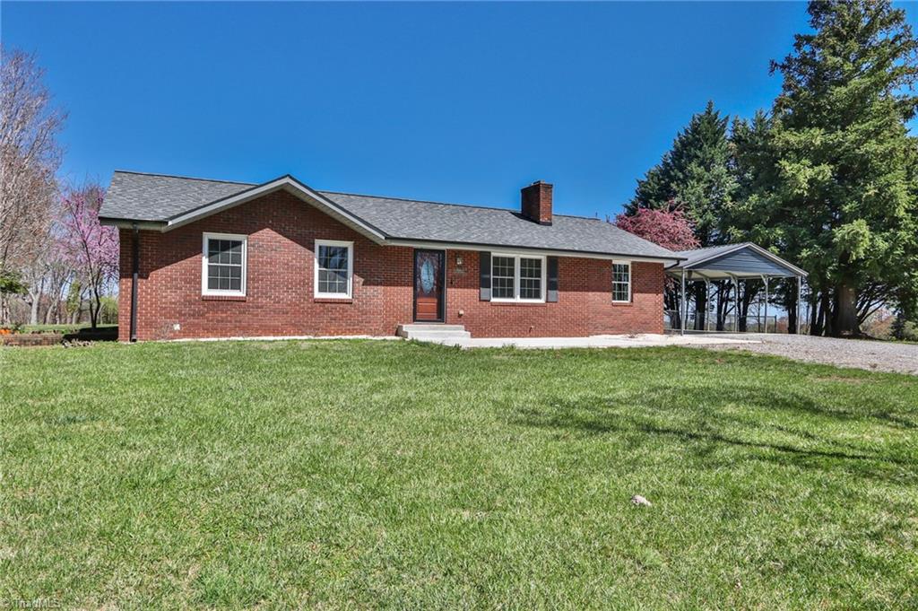 1940 North Lomax Road Traphill, NC 28685 - Photo 6 of 47 Gallery Image 6