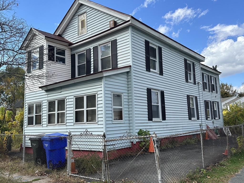 118 Cedar Street Springfield, MA 01105 - Photo 1 of 12