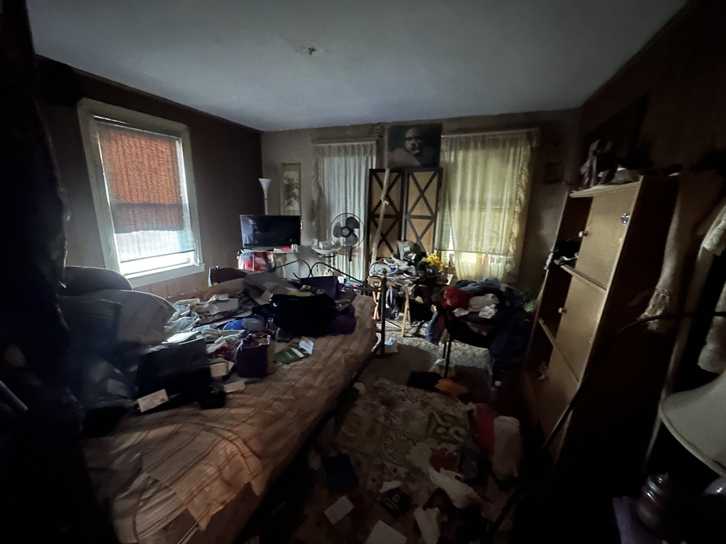 118 Cedar Street Springfield, MA 01105 - Photo 4 of 12