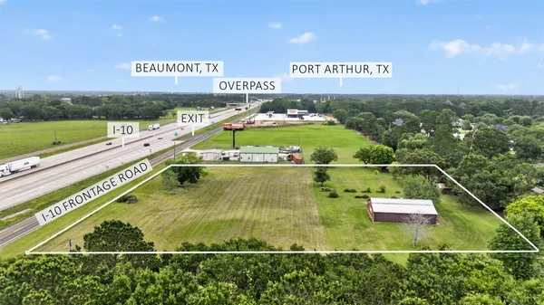 $399,000 | 113 Dugat Road, Winnie, TX 77665