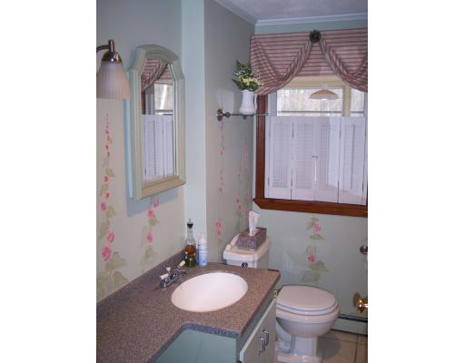 13 Riverside Drive Reading, MA 01867 - Photo 14 of 17 Gallery Image 14