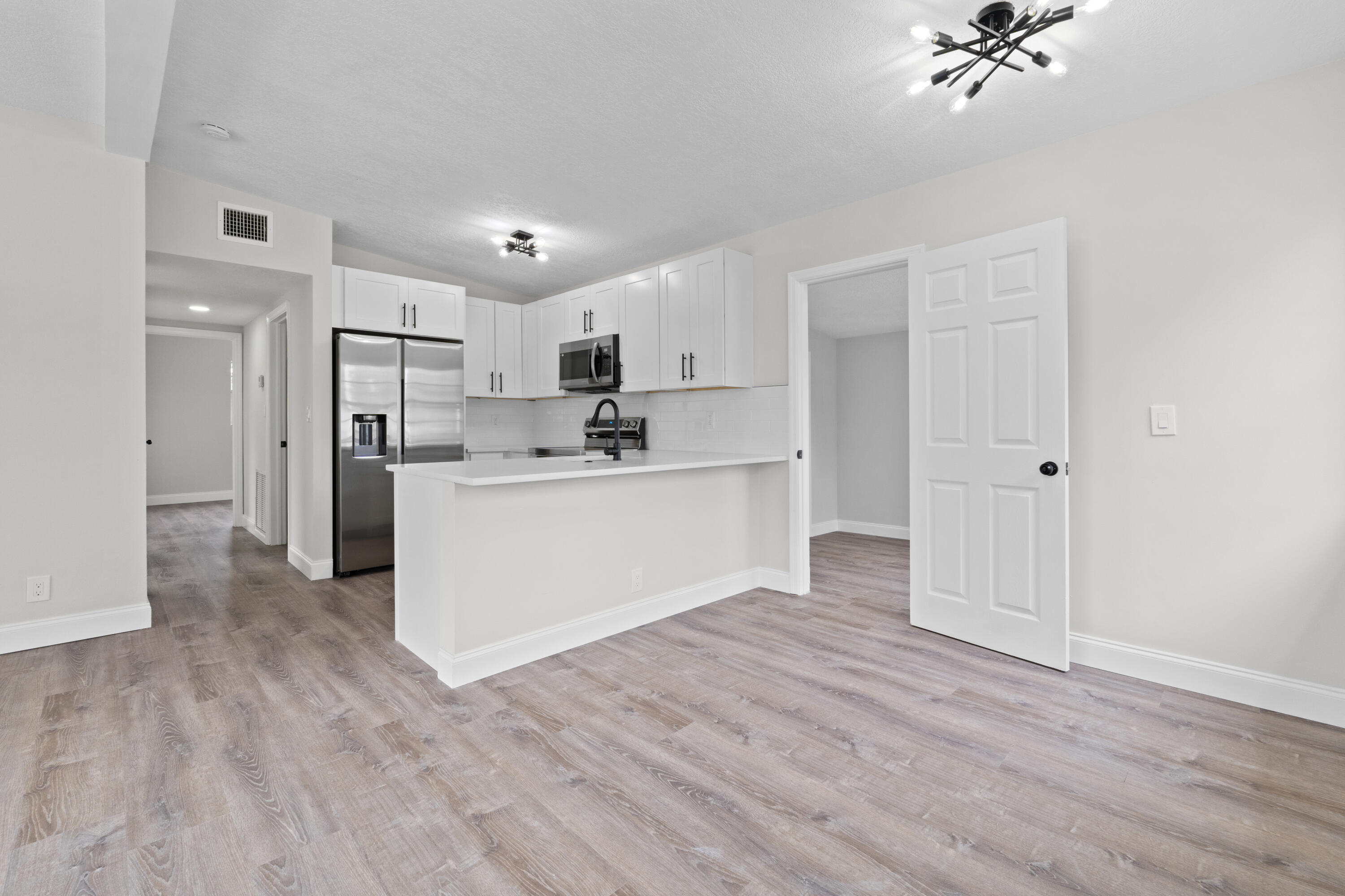 2415 Lewis Road West Palm Beach, FL 33415 - Photo 6 of 31 DSC03283