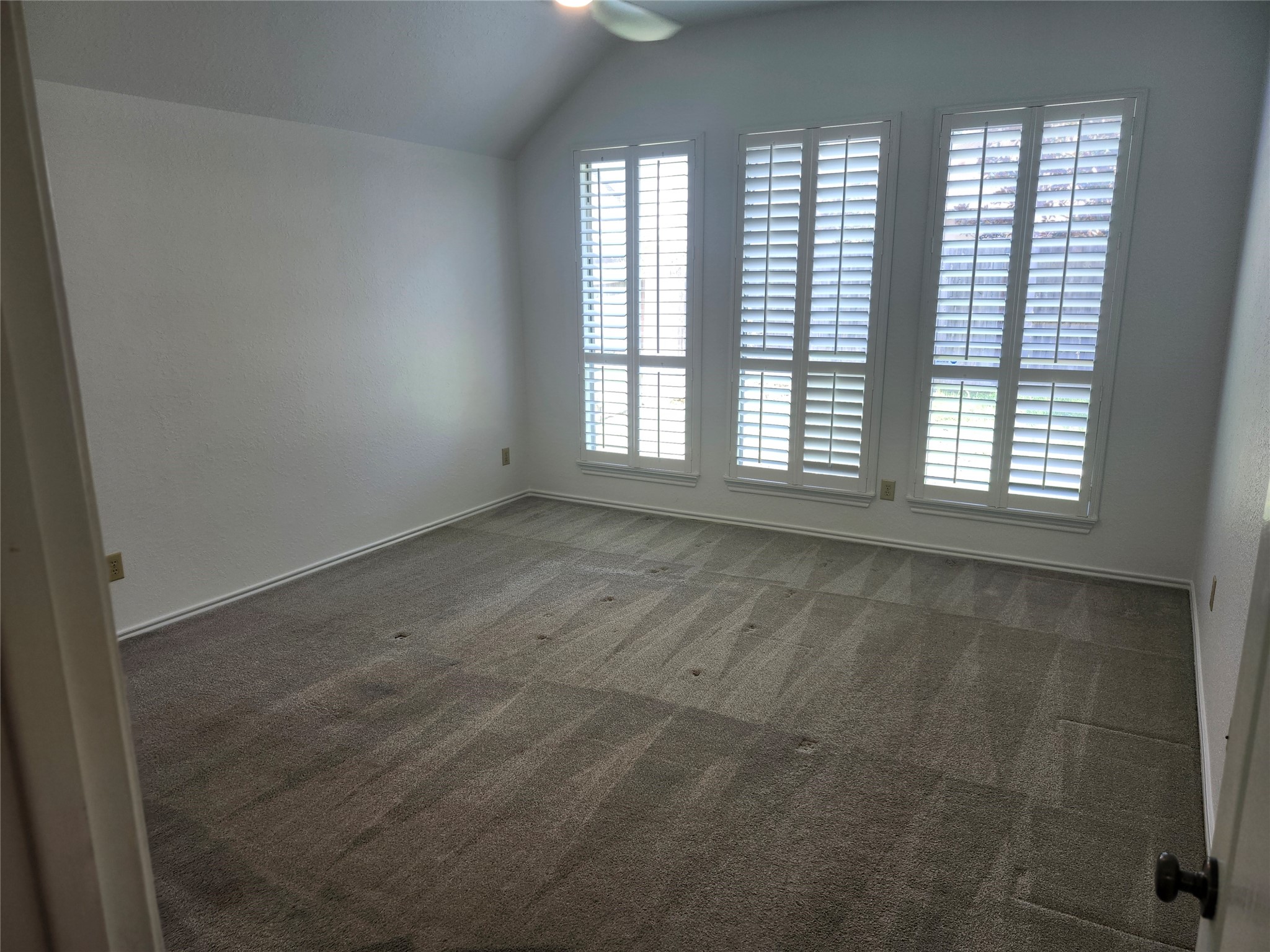 28510 Rustic Pines Court Spring, TX 77386 - Photo 4 of 27 Gallery Image 4