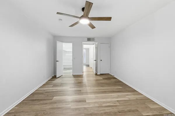 $2,600 | 6106 Vance Jackson Road, Unit 1, San Antonio, TX 78230