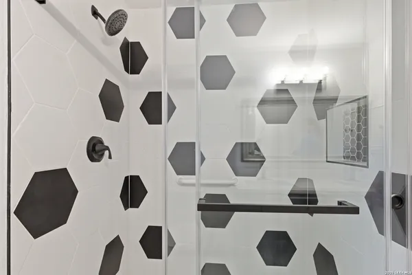 $2,600 | 6106 Vance Jackson Road, Unit 1, San Antonio, TX 78230