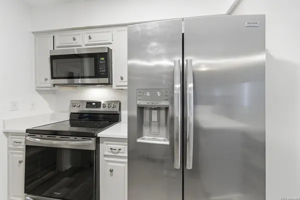 $2,600 | 6106 Vance Jackson Road, Unit 1, San Antonio, TX 78230