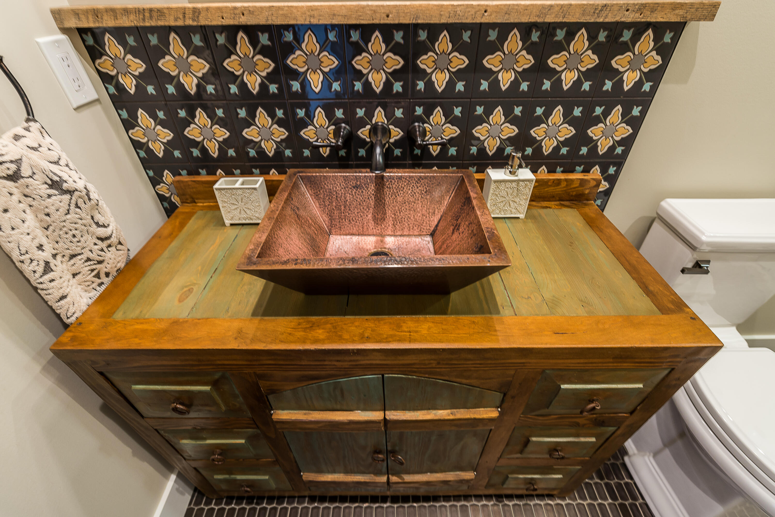 4569 Farrell Road Dexter, MI 48130 - Photo 41 of 99 Guest Vanity