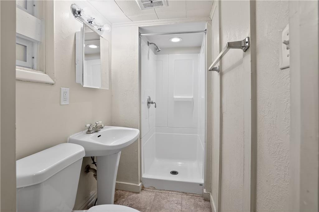 308 Rustic Avenue Pittsburgh, PA 15210 - Photo 36 of 40