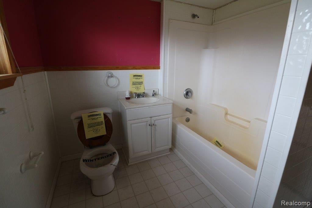 8601 Willits Road Mayville, MI 48744 - Photo 14 of 14 IMG_3409.jpg