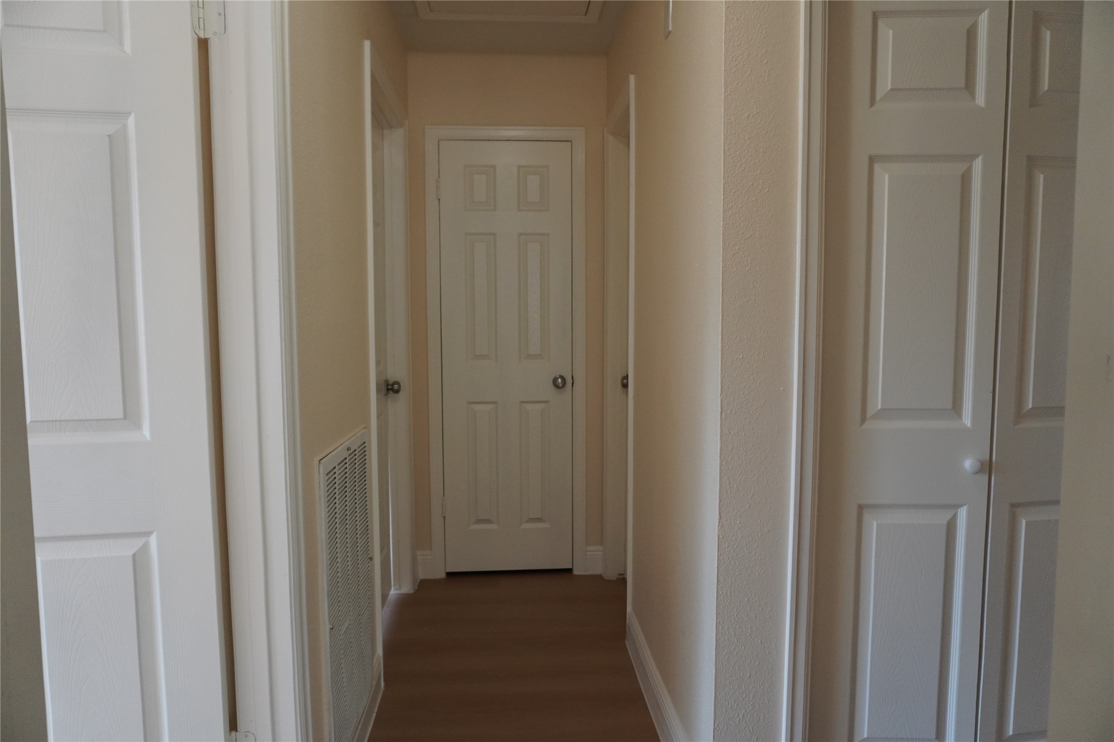 8207 Misty Ridge Lane Houston, TX 77071 - Photo 6 of 27