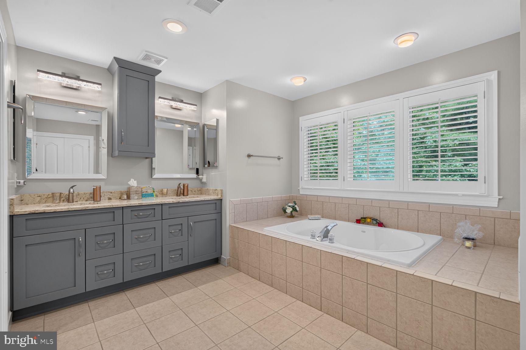 11081 Pelham Manor Place Reston, VA 20194 - Photo 28 of 99 Elegant spa-like bathroom retreat.