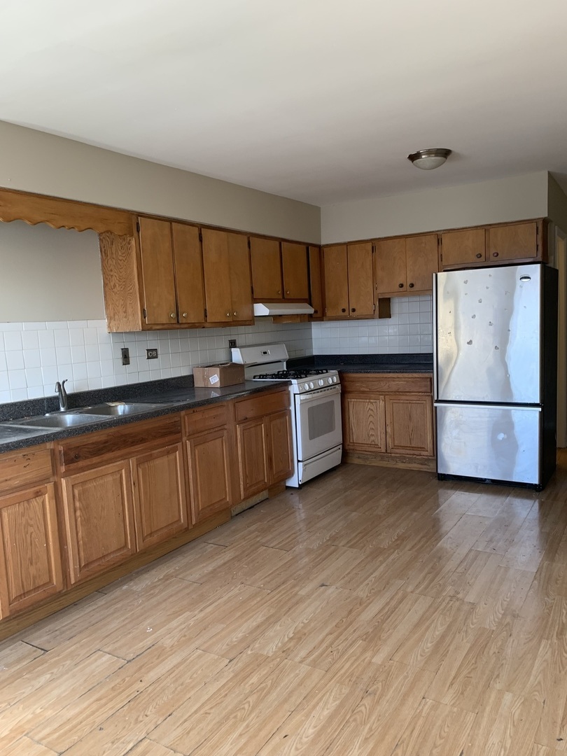 6050 South Pulaski Road Chicago, IL 60629 - Photo 16 of 17