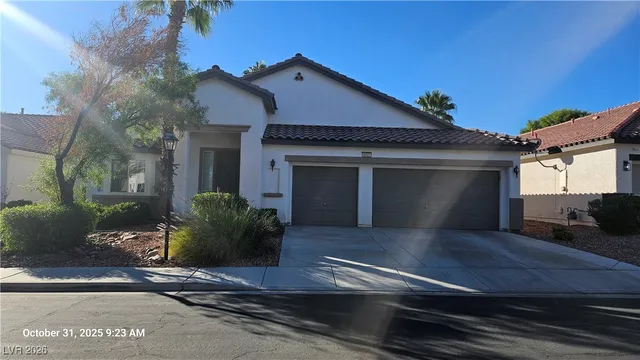 $2,516 | 4251 Livorno Avenue, Las Vegas, NV 89141