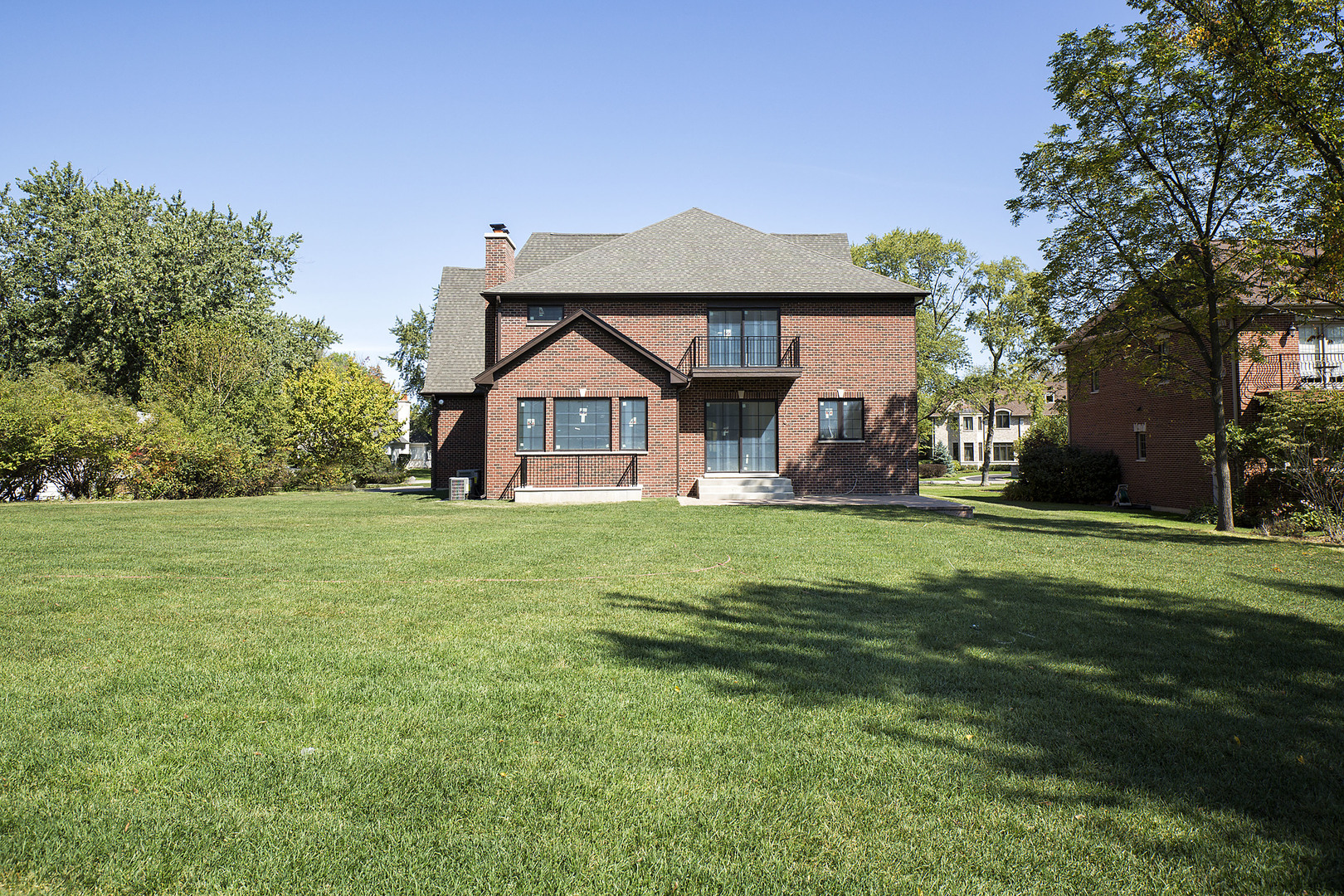 1851 Beechnut Road Northbrook, IL 60062 - Photo 35 of 40 a front view of a house with a yard