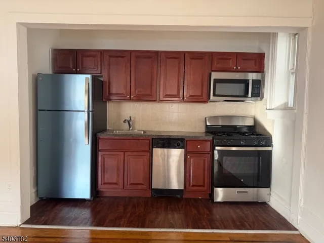 $1,750 | 165 Franklin Street, Unit 311, Bloomfield, NJ 07003