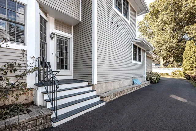 $675,000 | 515 Peyton Street, Geneva, IL 60134