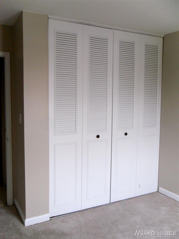 28366 Raleigh Crescent Drive, Unit 27 New Baltimore, MI 48051 - Photo 9 of 27