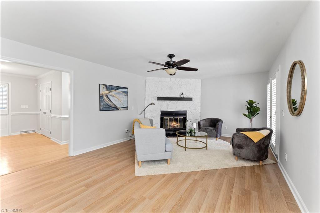5401 Tower Road Greensboro, NC 27410 - Photo 8 of 21 Huge Great Room