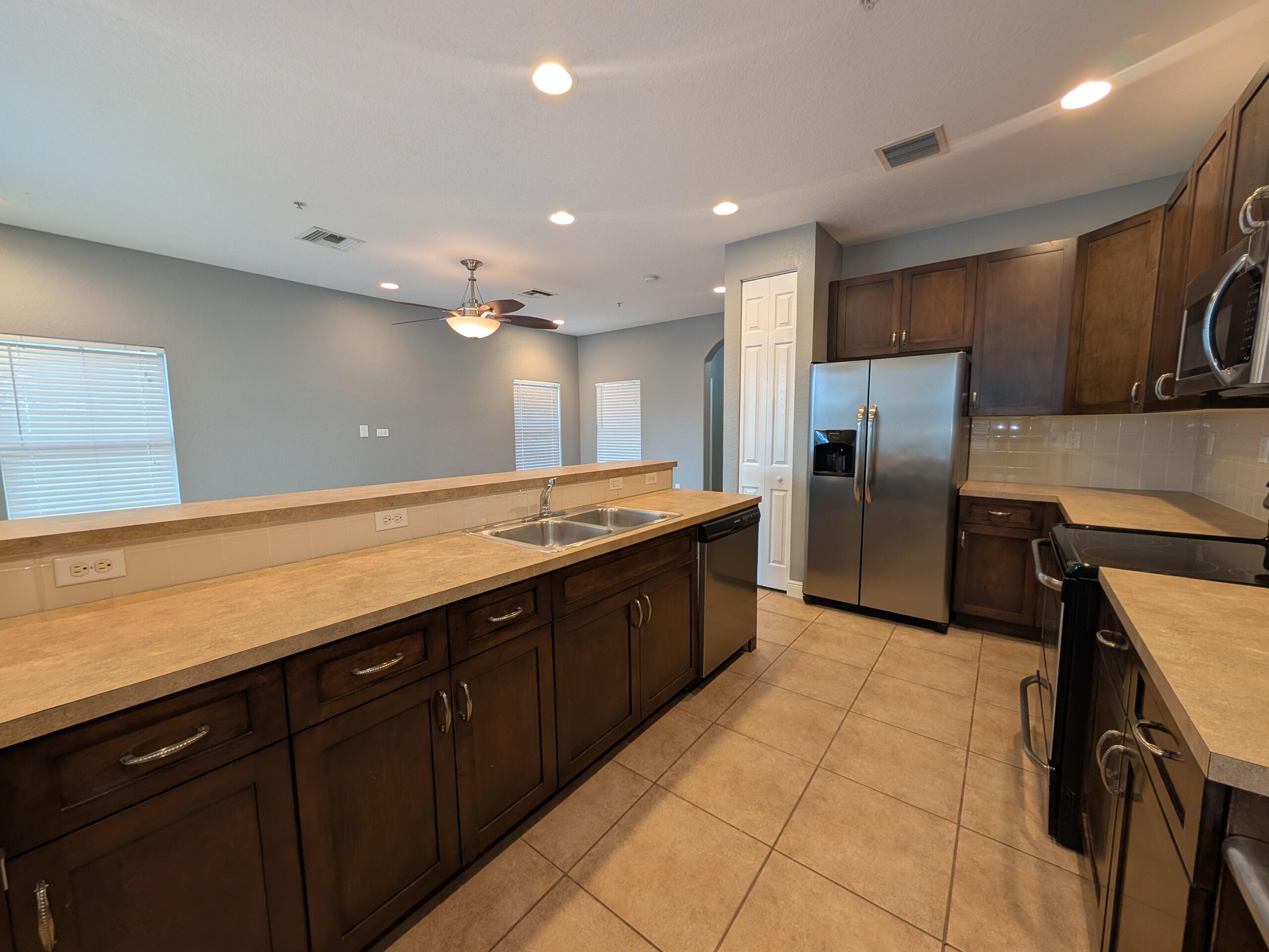2851 Prospect Road, Unit 701 Tamarac, FL 33309 - Photo 6 of 41 1000011960