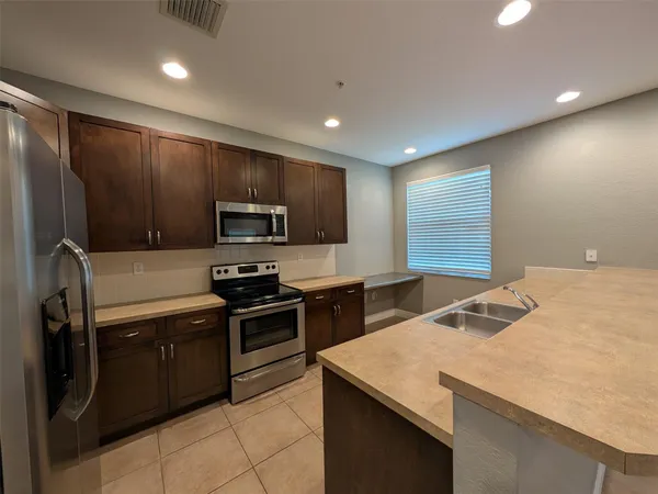 $2,500 | 2851 Prospect Road, Unit 701, Tamarac, FL 33309