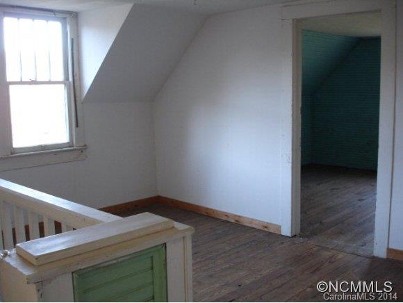 272 Hall Town Road Sylva, NC 28779 - Photo 7 of 14 Gallery Image 7