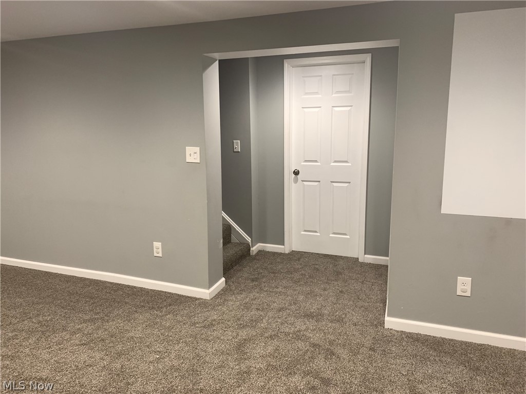 2409 Keystone Road Cleveland, OH 44134 - Photo 4 of 8