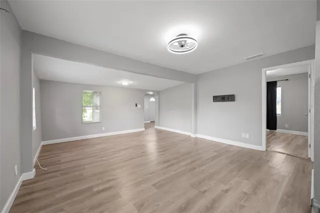 $415,000 | 605 South Disston Avenue, Tarpon Springs, FL 34689