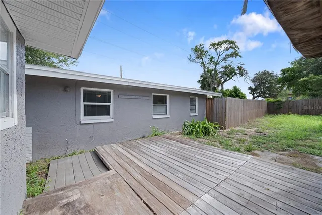 $415,000 | 605 South Disston Avenue, Tarpon Springs, FL 34689