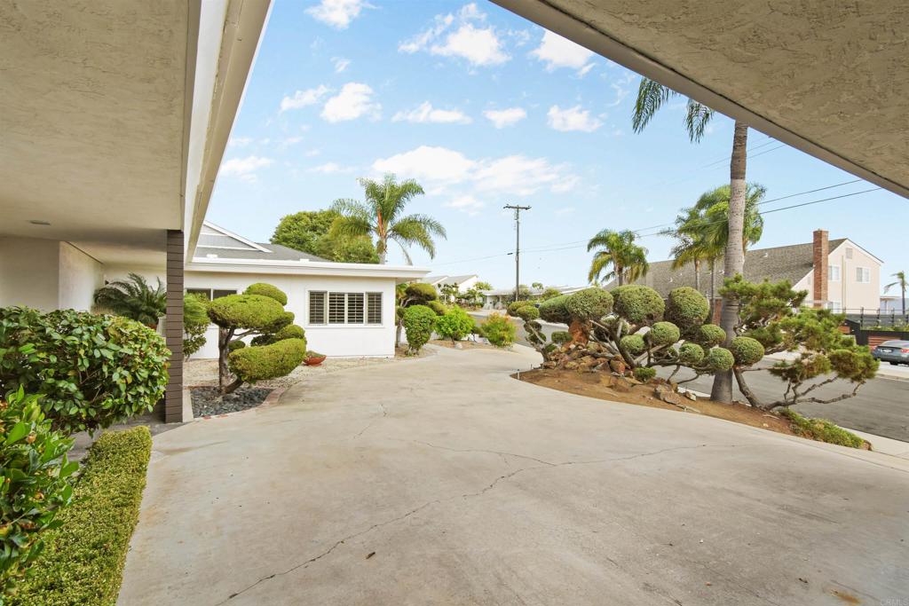 7960 Shadow Hill Drive La Mesa, CA 91941 - Photo 13 of 50