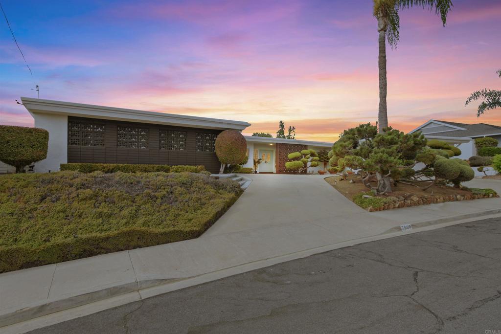 7960 Shadow Hill Drive La Mesa, CA 91941 - Photo 2 of 50