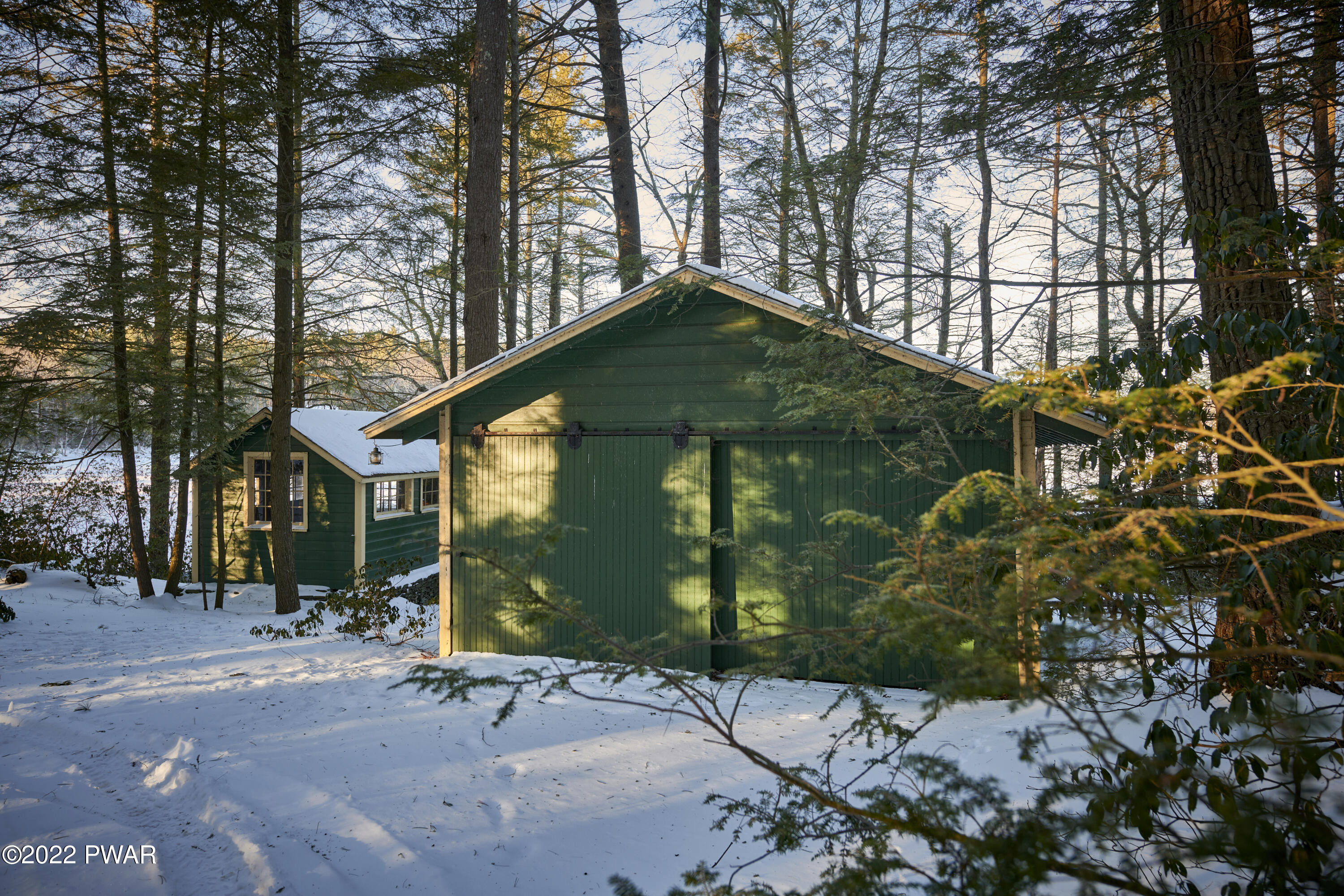 136 Between The Lakes Road Shohola, PA 18458 - Photo 77 of 115 garage